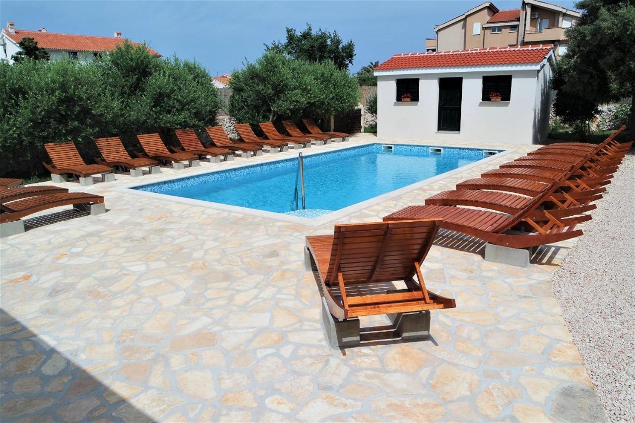 Lenka Apartments I Novalja Exterior photo